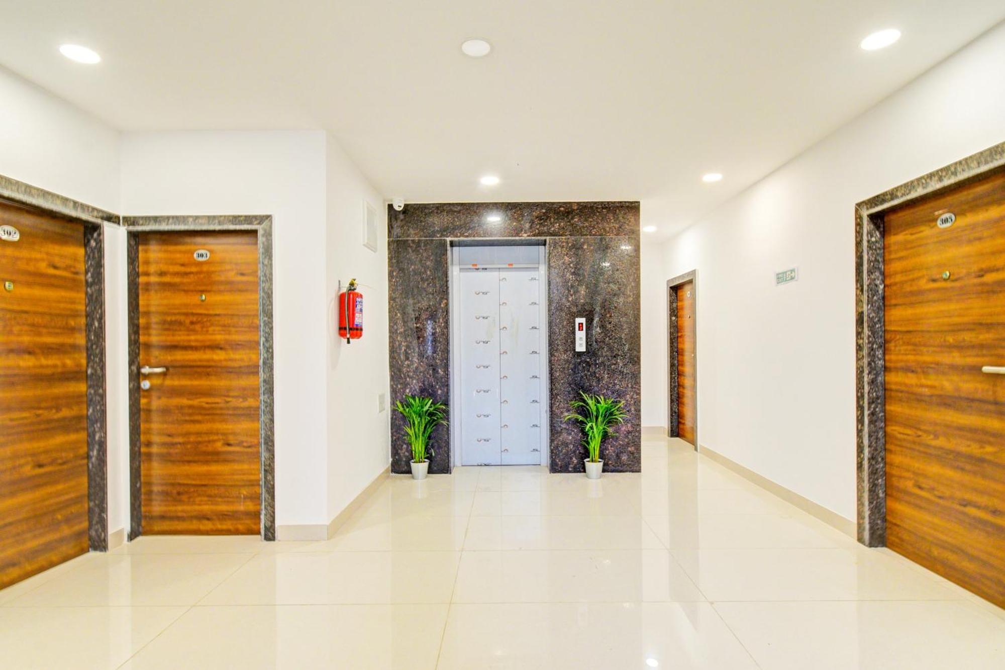 Super Townhouse Oak Suchitra Kompally Road Formerly Sun Moon Hotels Trimulgherry Экстерьер фото